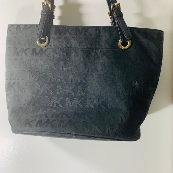 Michael Kors Medium Tote - Picture 4 of 10